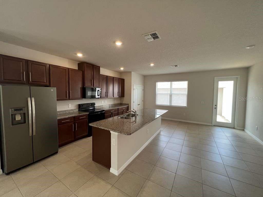 HAMILTON GARDENS - Residential Lease