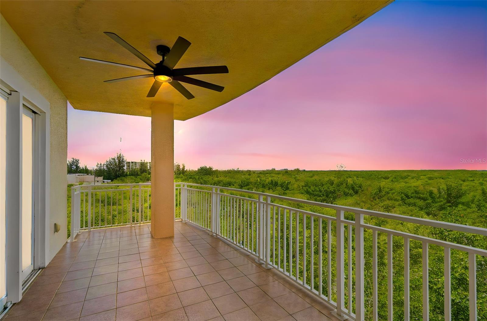 GRANDE VERANDAHS ON THE BAY - Residential