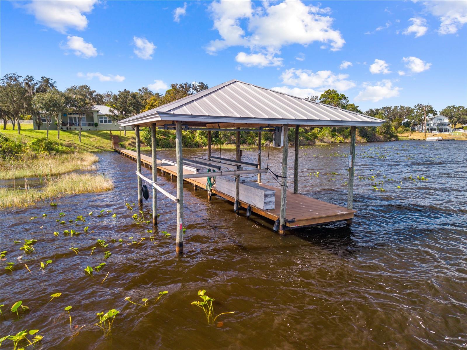 BLUFFS ON RED BEACH LAKE - Residential