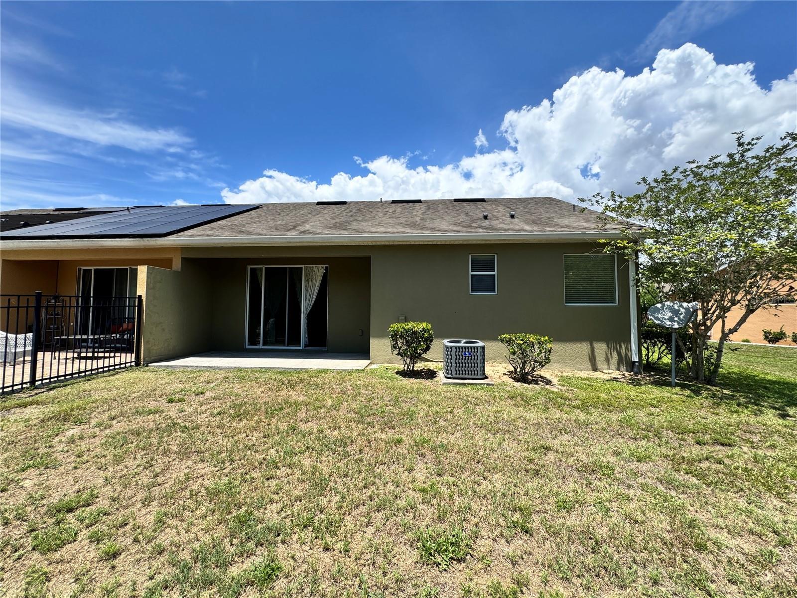 SUMMERBROOKE PH 02 - Residential Lease