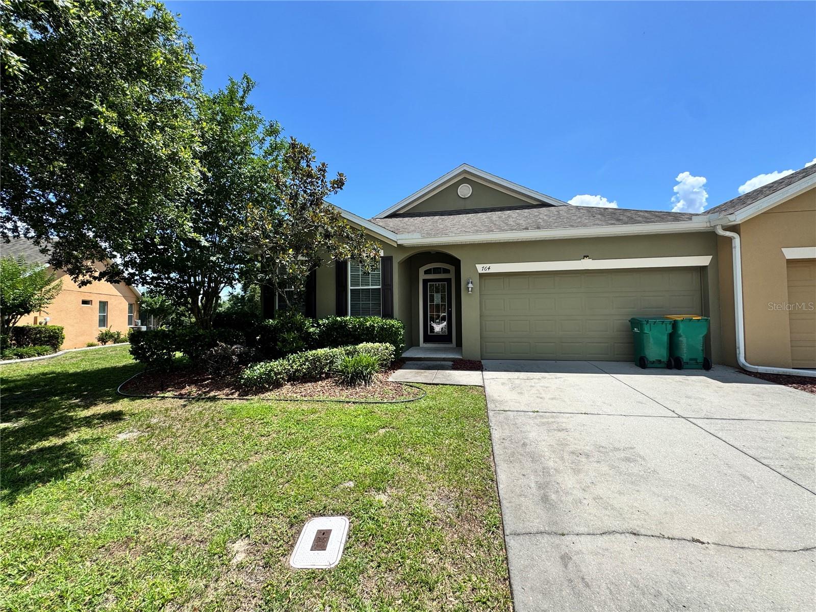 This Beautiful, UNFURNISHED 3-bedroom, 2-bath villa is in a quiet neighborhood in a great location in Mount Dora. It offers convenience to local dining, boutique shopping, and public parks, with easy access to major highways and is less than 10 minutes from historic Downtown Mount Dora

*Visit our website for online application and qualifications
*Looking to build your credit while renting? Look no further we provide credit reporting for all leases. Give us a call or see our website for more details.
*1 Small Pet Permitted with Refundable Deposit *Breed Restrictions Apply

*Bright and open floor plan with high ceilings
*Modern kitchen featuring contemporary amenities, granite countertops, and stainless steel appliances
*Washer and Dryer hook up
*Rear patio sitting on a premium lot with no rear neighbors
*Attached two-car garage

*Seeking high-quality, long-term resident

This property is located within the Lake County School District, offering families nearby access to local public elementary, middle, and high schools serving the Mount Dora region.