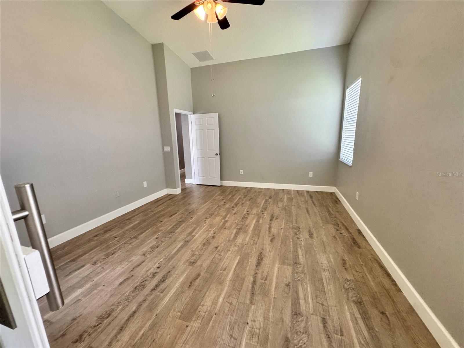 SUMMERBROOKE PH 02 - Residential Lease