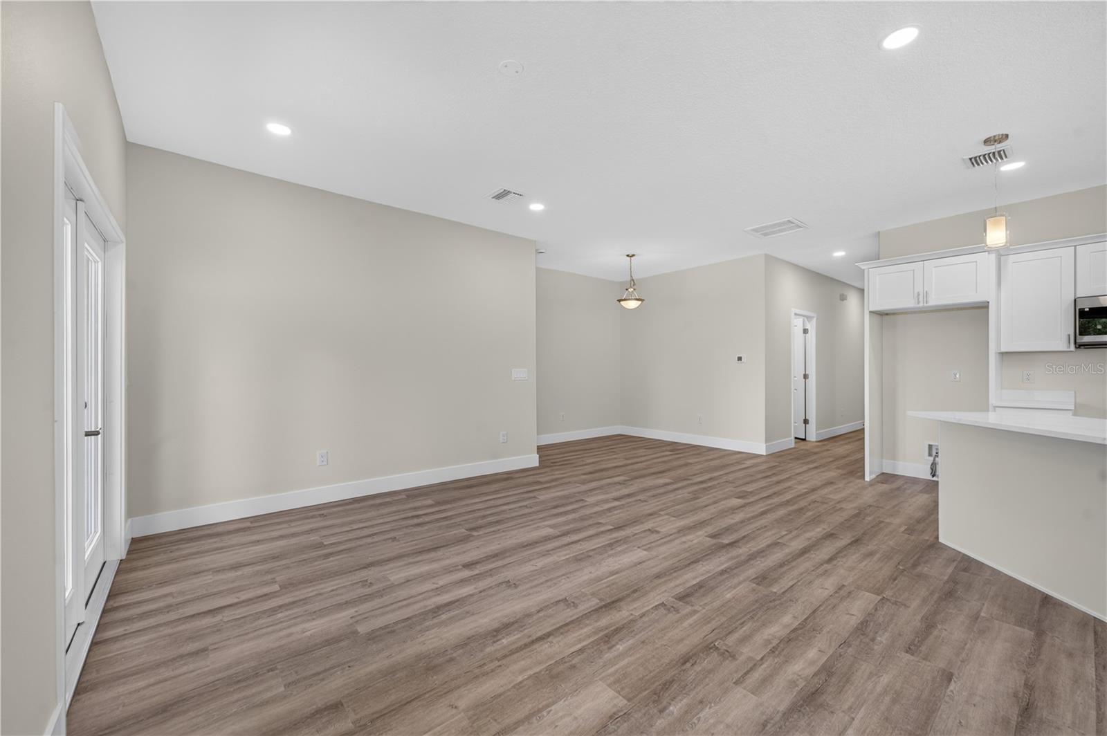 DELTONA LAKES UNIT 03 - Residential
