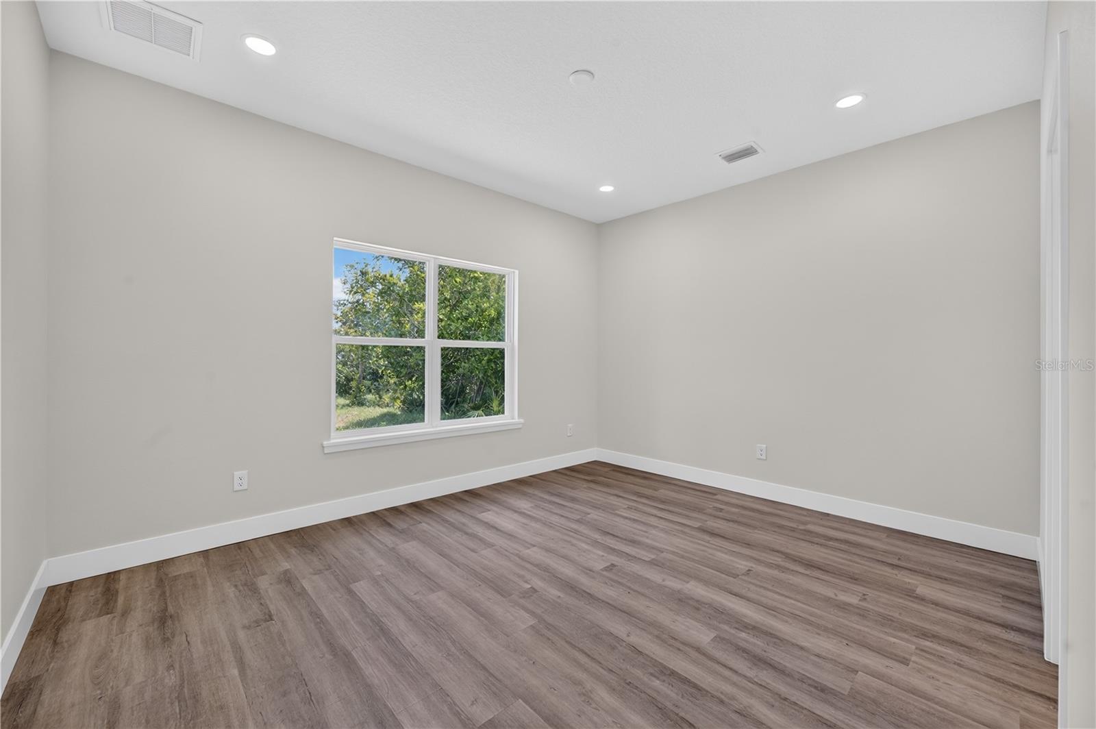 DELTONA LAKES UNIT 03 - Residential