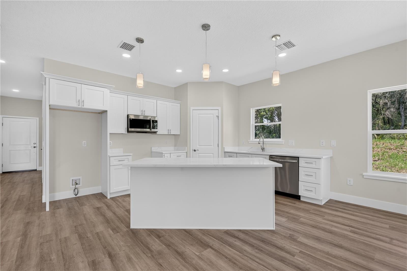 DELTONA LAKES UNIT 03 - Residential