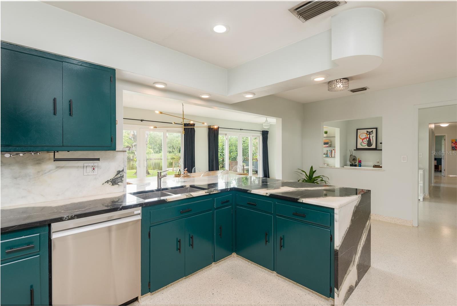 HAMNERS W E ALBIMAR - Residential