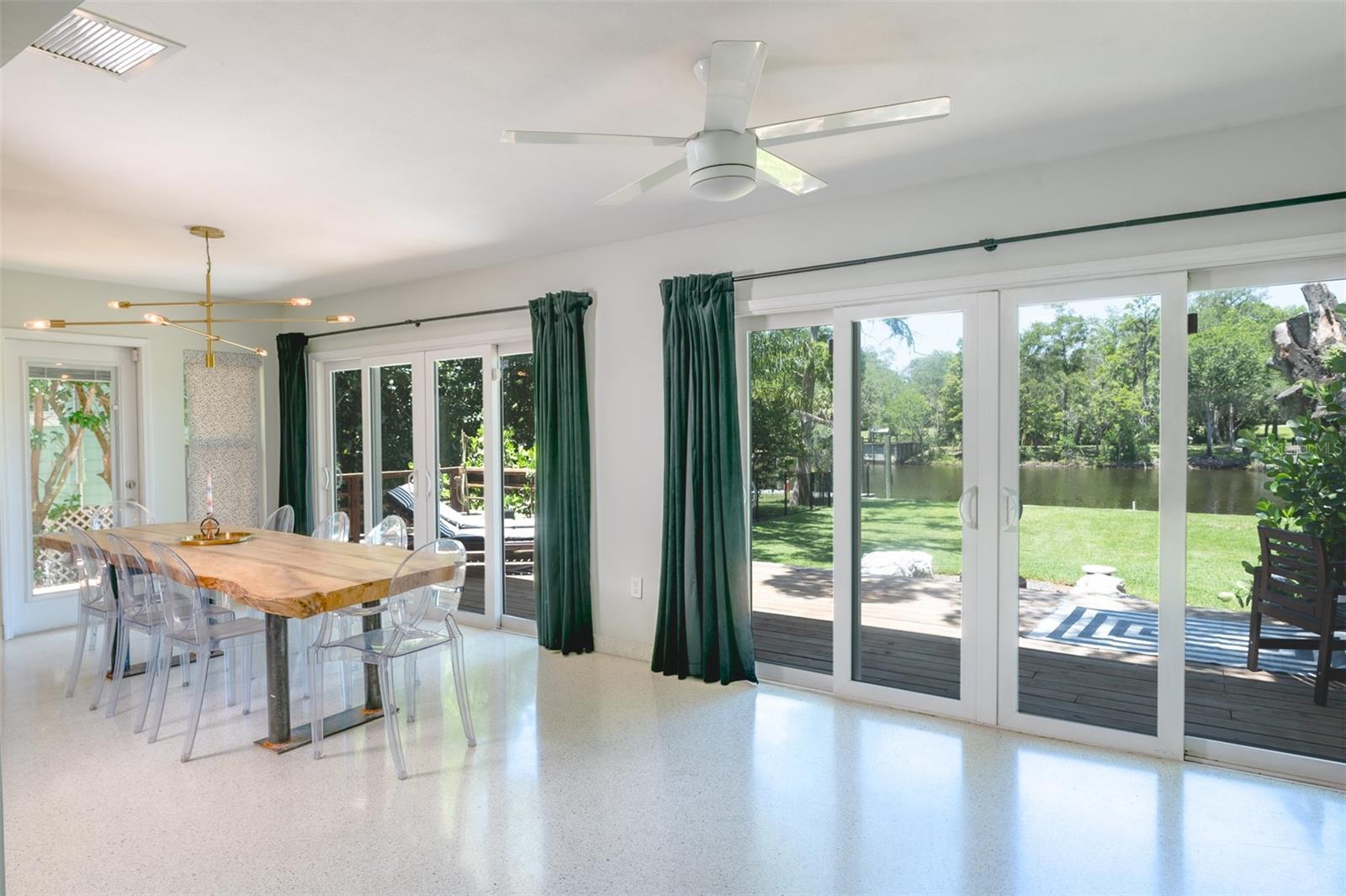 HAMNERS W E ALBIMAR - Residential