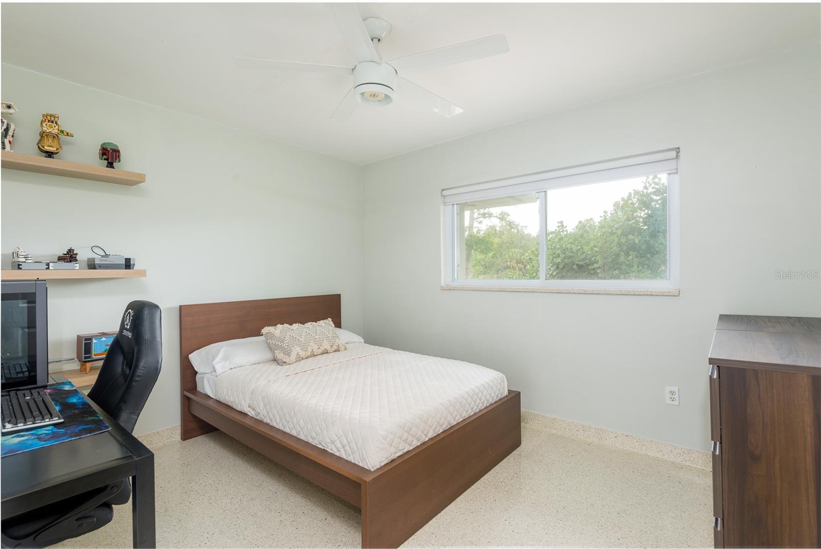HAMNERS W E ALBIMAR - Residential