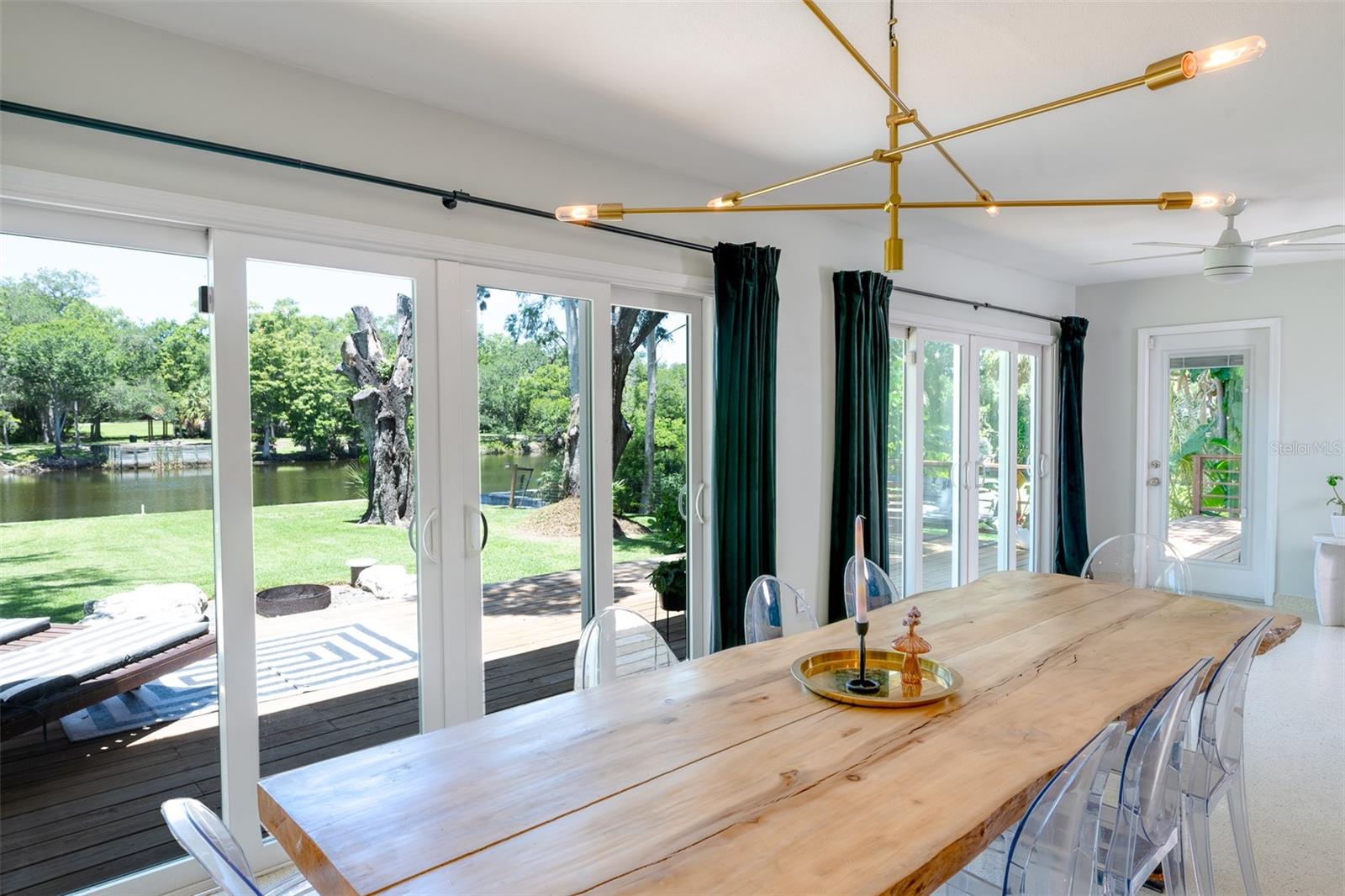 HAMNERS W E ALBIMAR - Residential