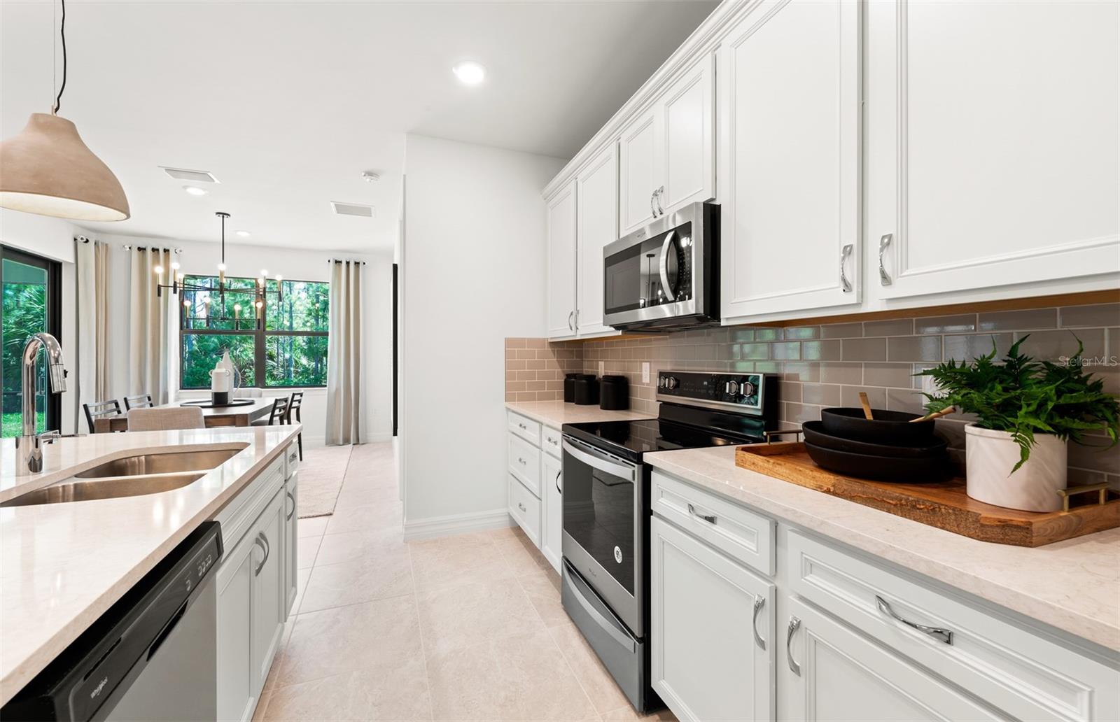 3458 - STRAND AT CEDAR GROVE - Residential