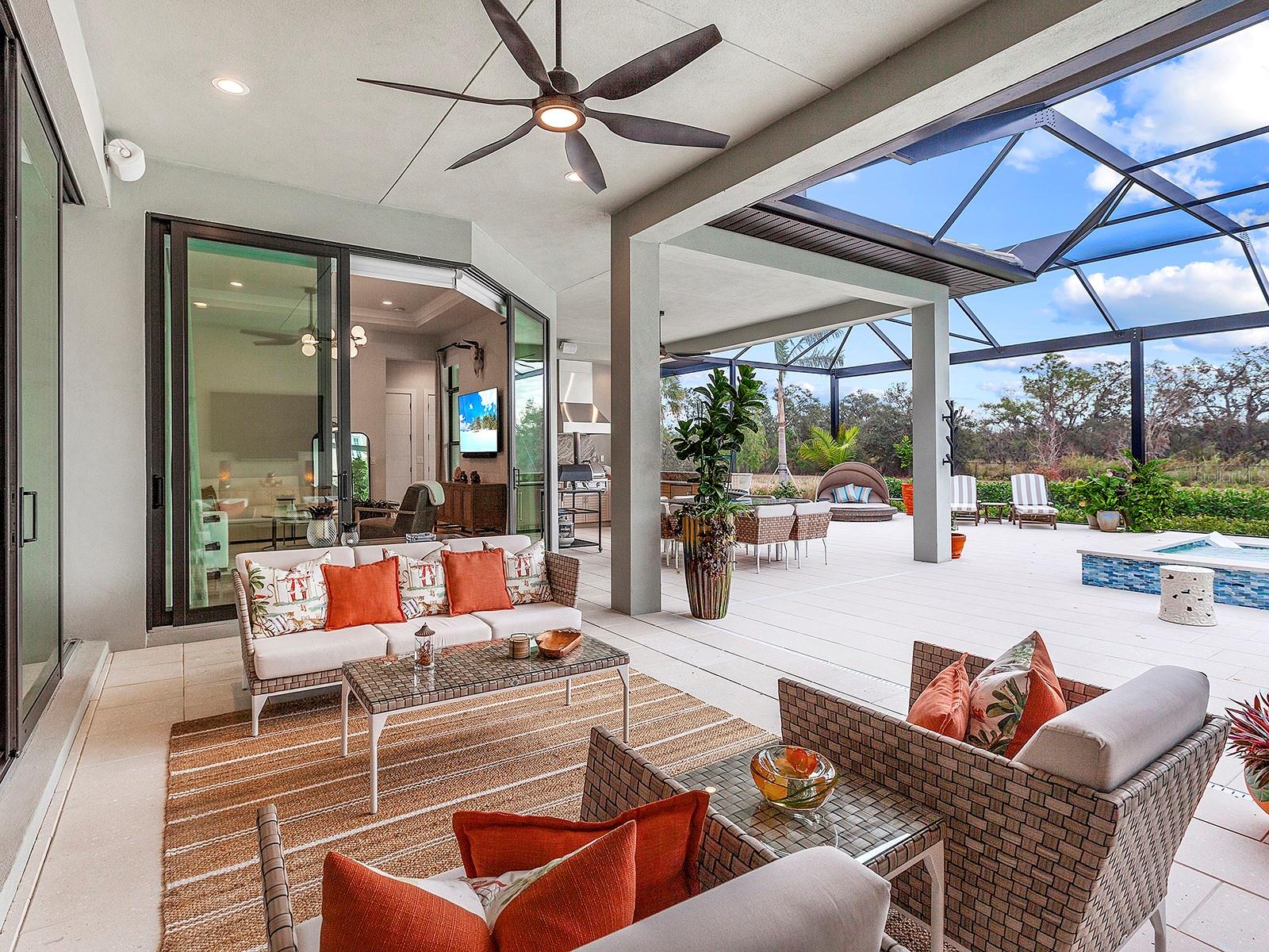 FOUNDERS CLUB - Residential