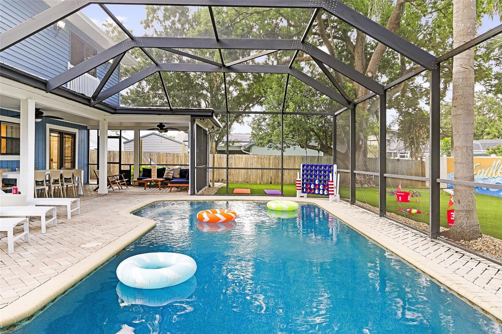 COUNTRY GENTLEMEN ACRES - Residential Income