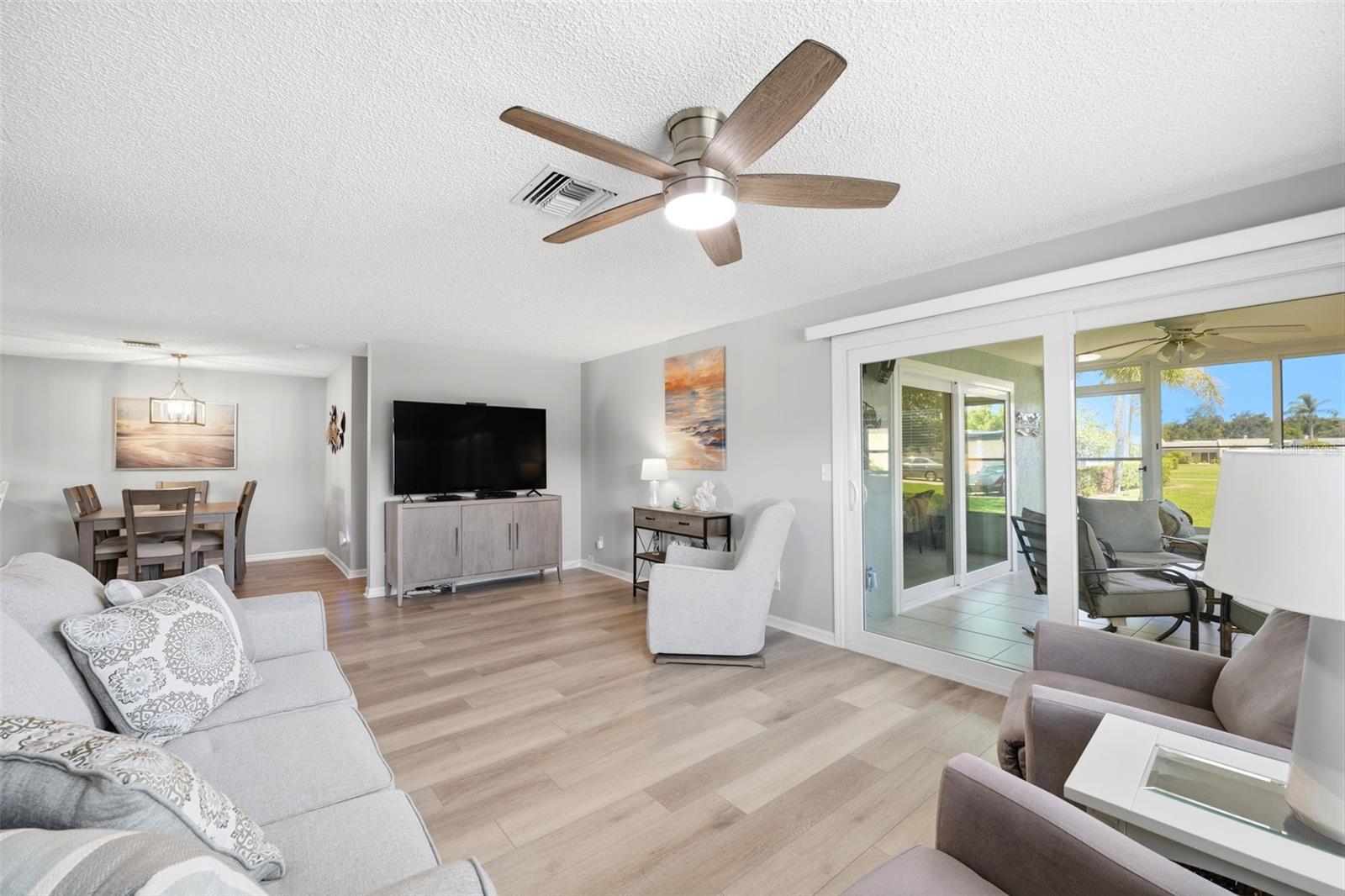 07 SPGS VILLAS CONDO - Residential