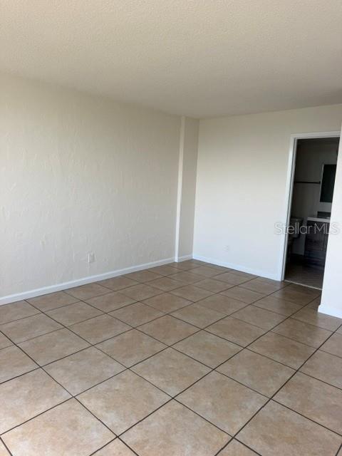 THE NAUTILUS CONDOMINIUM - Residential Lease