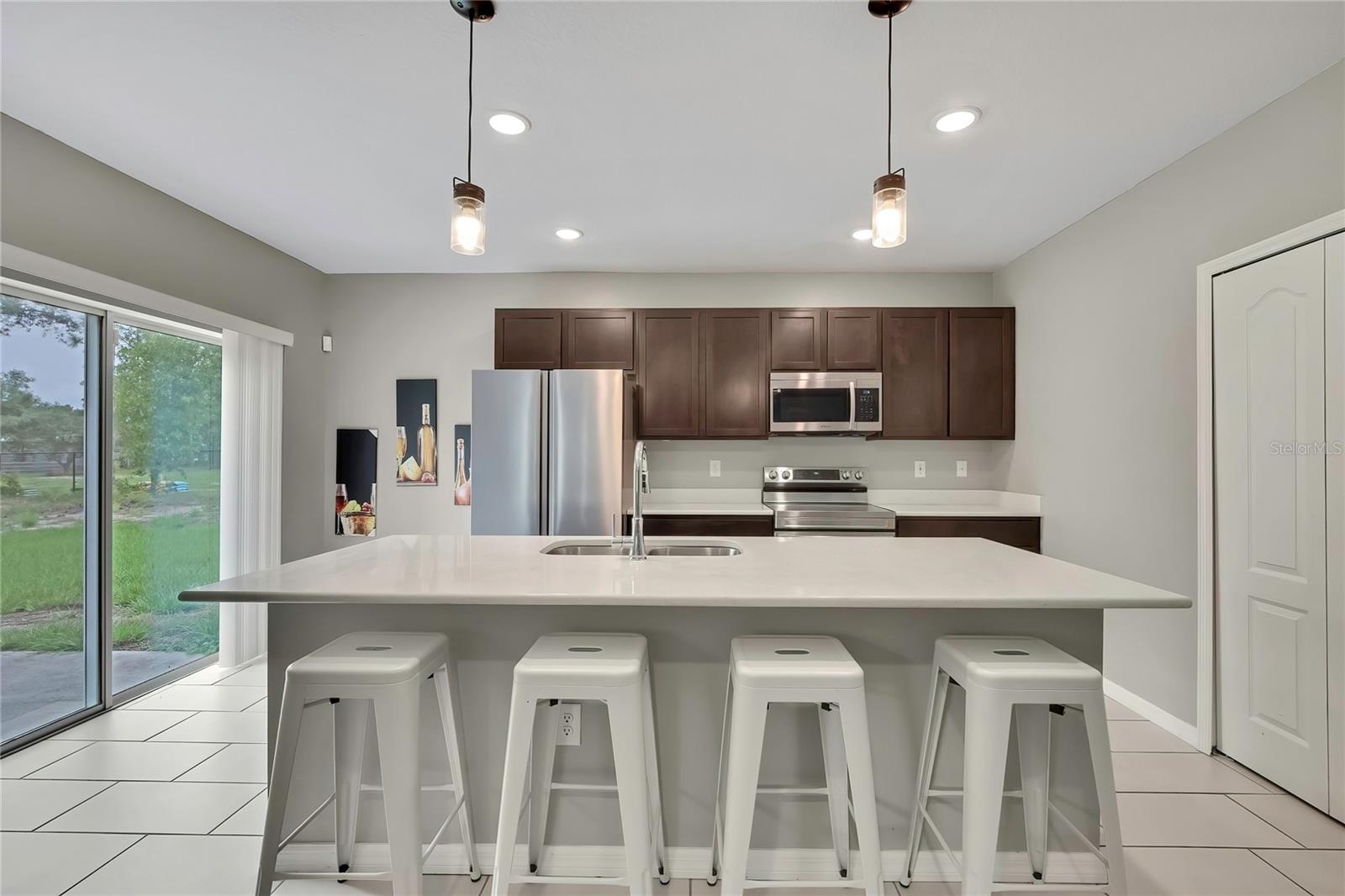 ROYAL HIGHLANDS - Residential