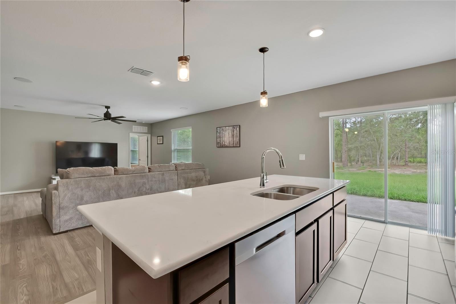 ROYAL HIGHLANDS - Residential
