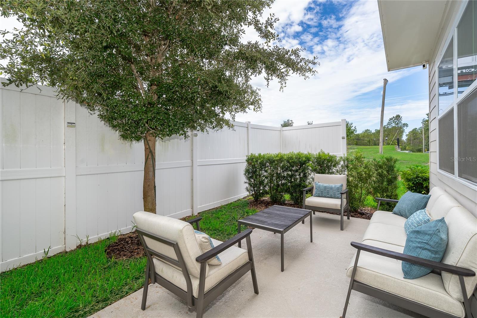 FESTIVAL PHASE 5 - Residential Lease