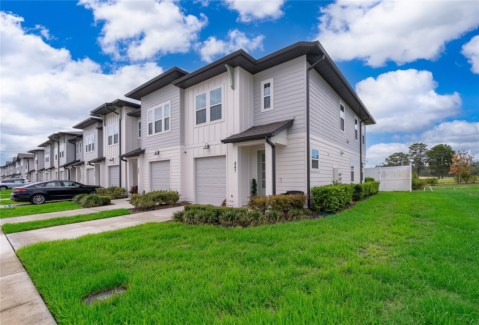FESTIVAL PHASE 5 - Residential Lease