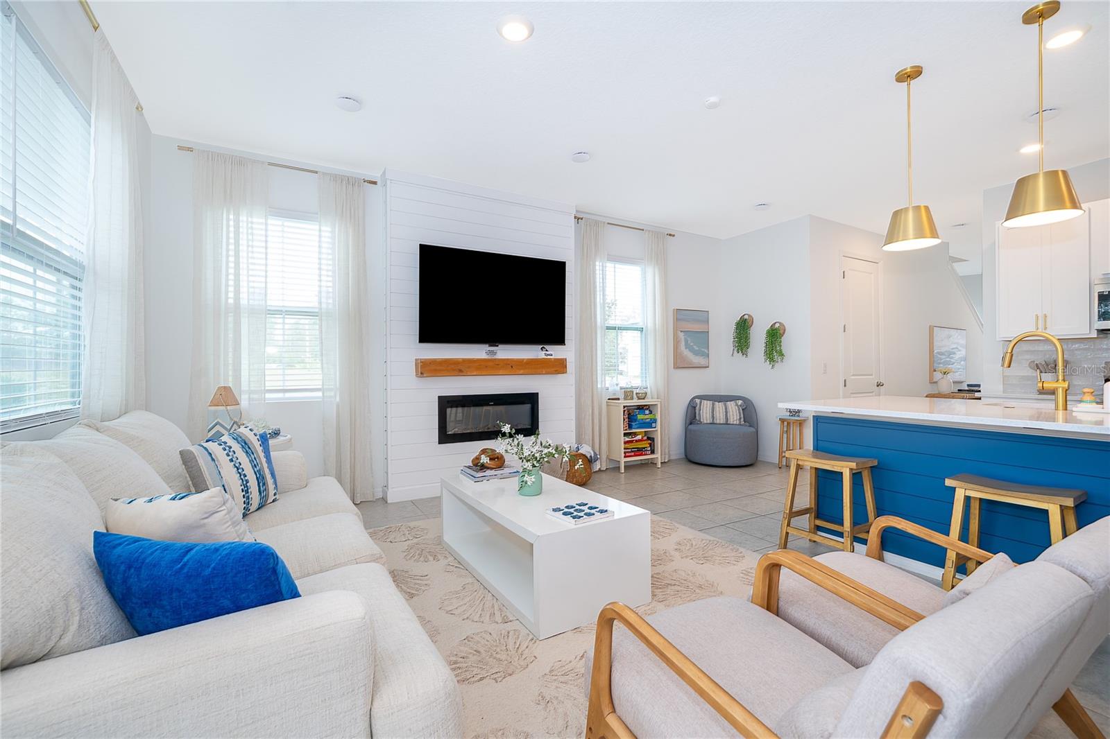 FESTIVAL PHASE 5 - Residential Lease