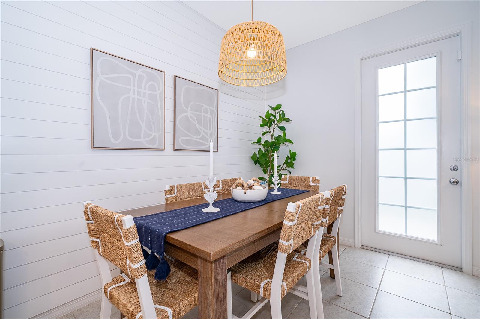 FESTIVAL PHASE 5 - Residential Lease