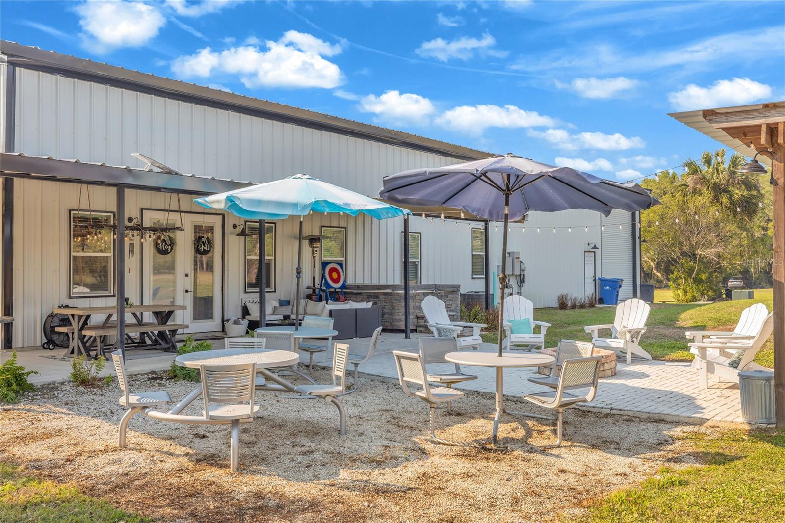 RIVER OAKS ESTATES - Residential