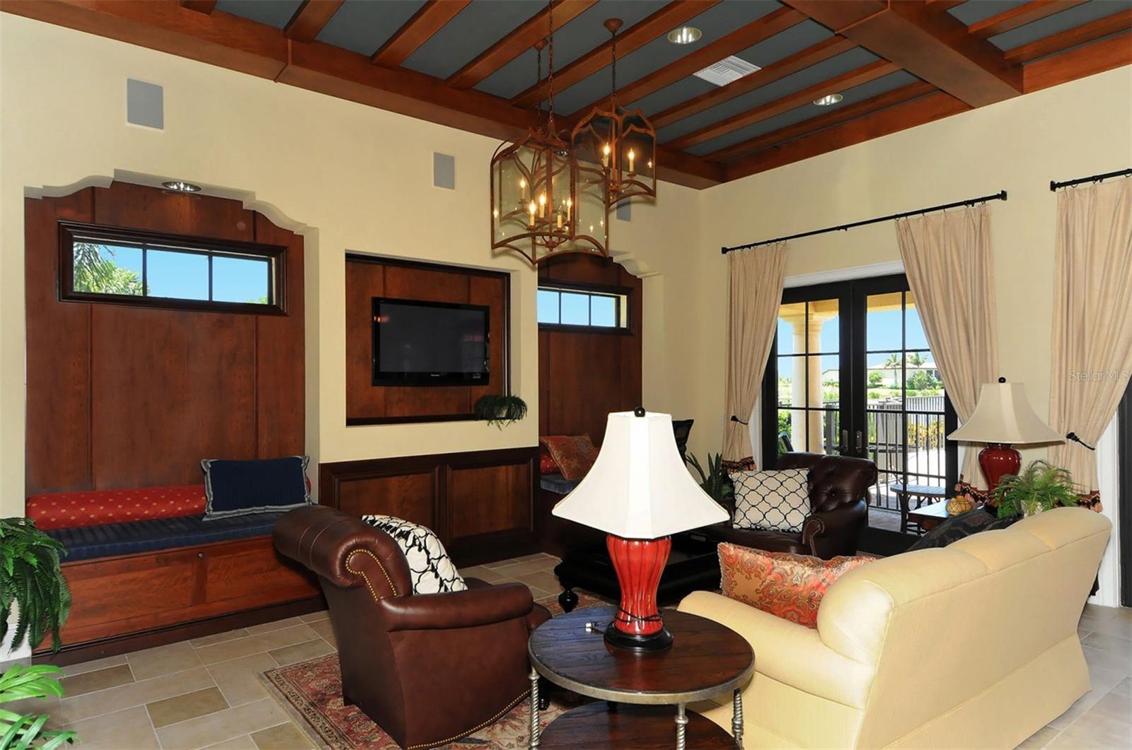 LEGENDS BAY - Residential