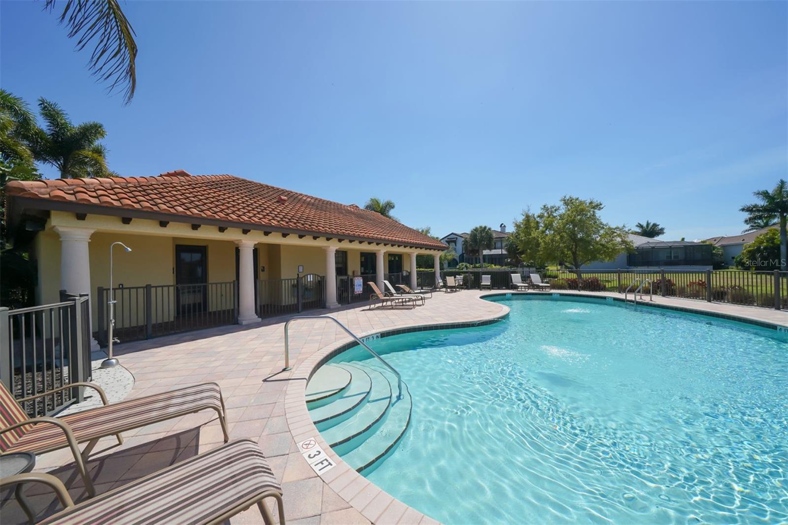 LEGENDS BAY - Residential