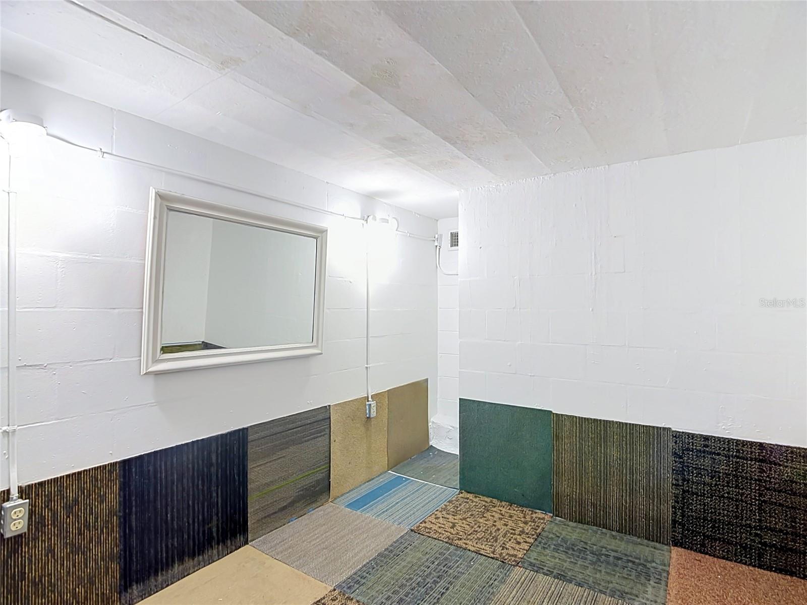 LANGER CENTRAL HEIGHTS - Residential