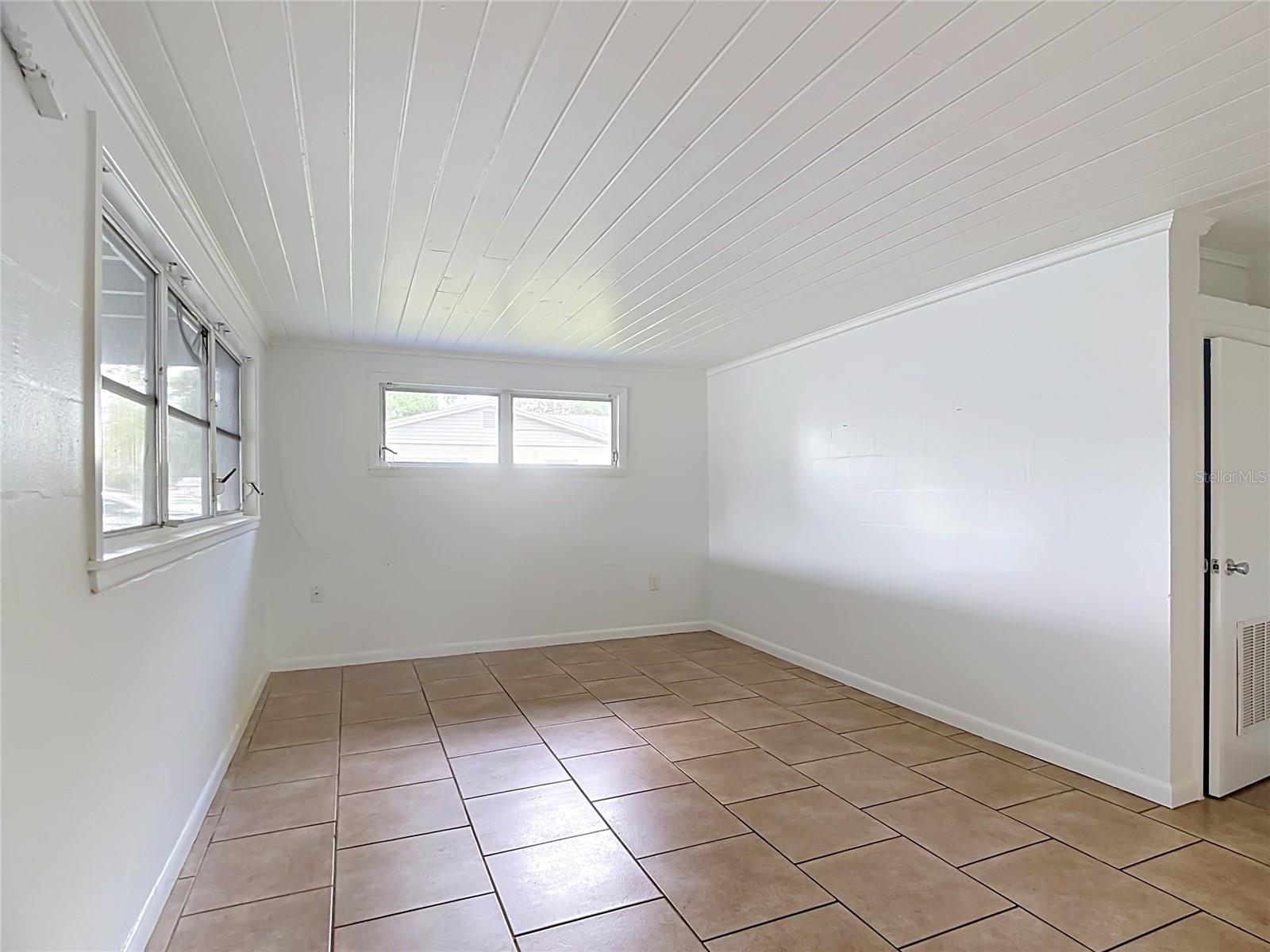 LANGER CENTRAL HEIGHTS - Residential