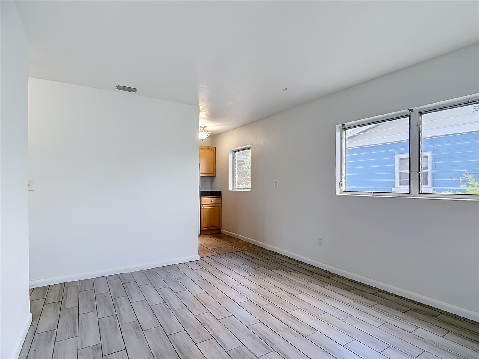 LANGER CENTRAL HEIGHTS - Residential