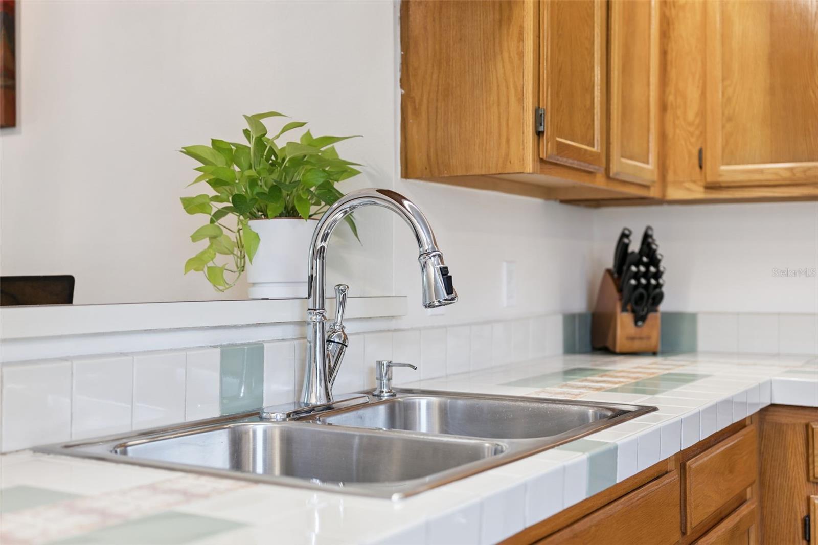 ALAFAYA WOODS PH 14 - Residential