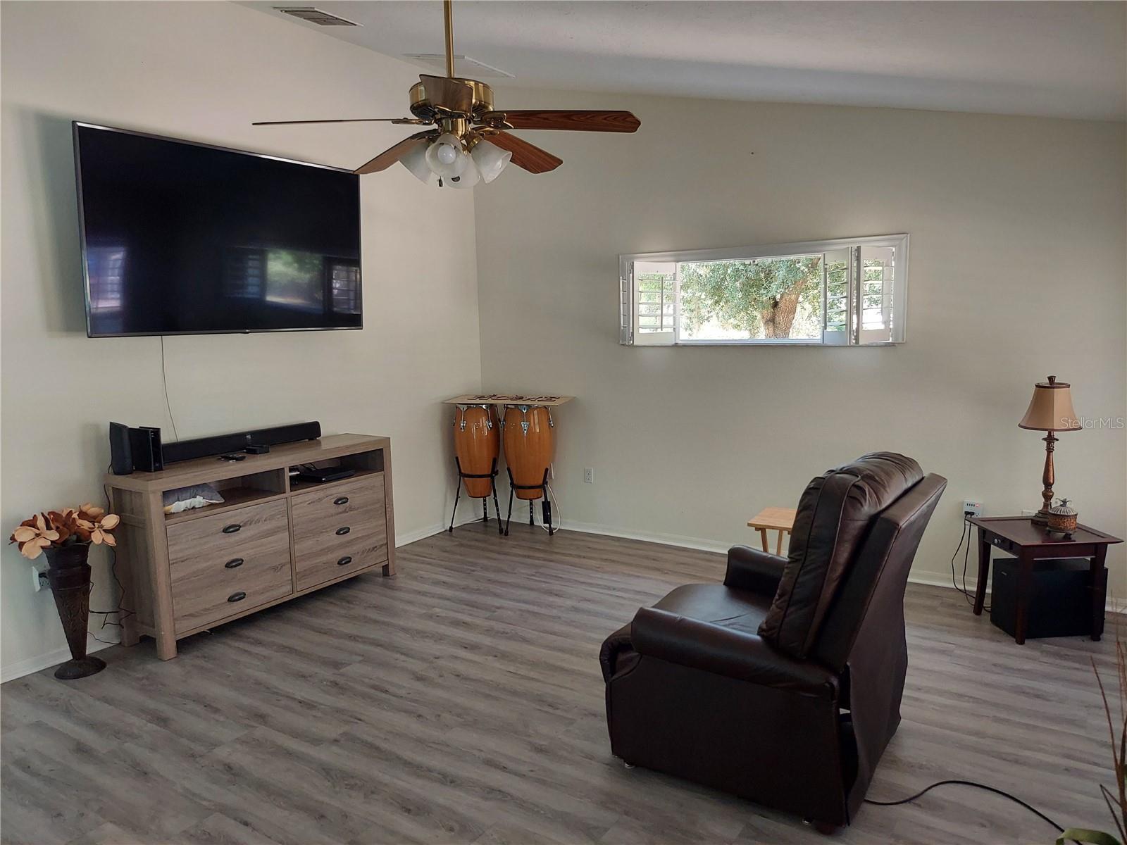 PINE RIDGE UNIT 03 - Residential