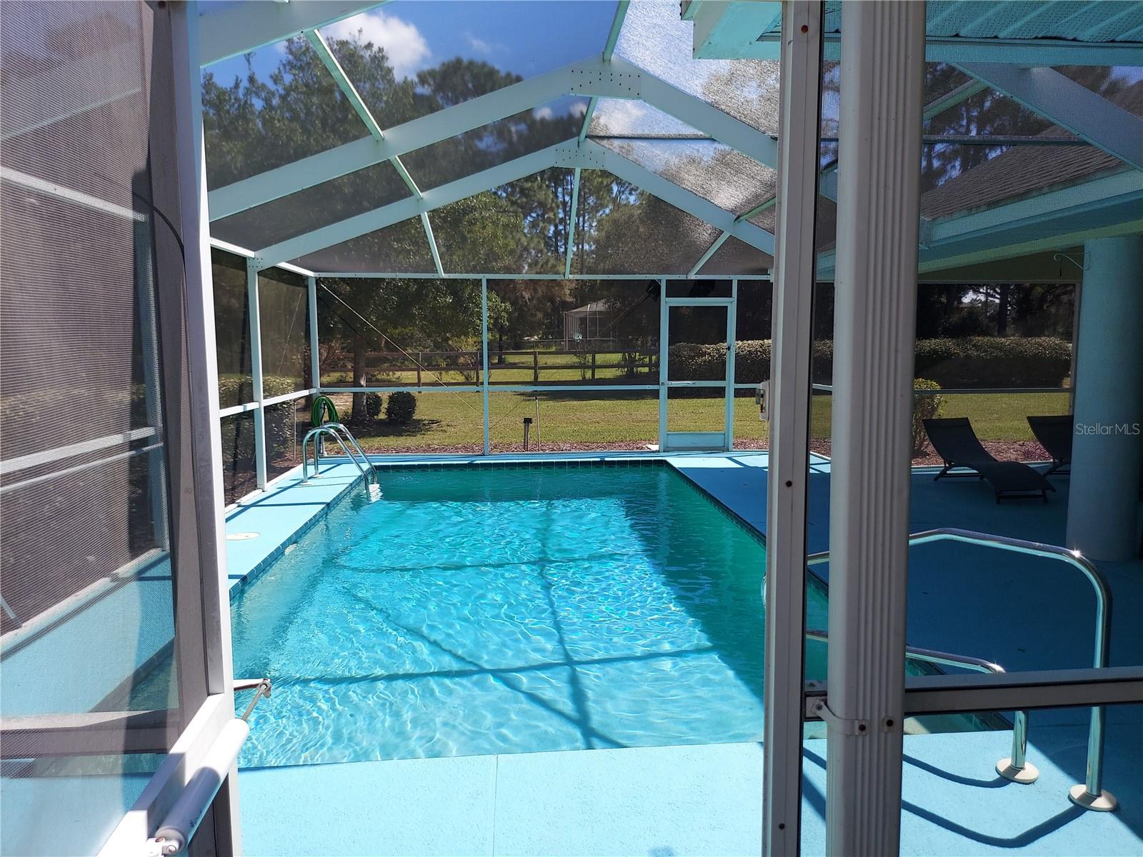 PINE RIDGE UNIT 03 - Residential