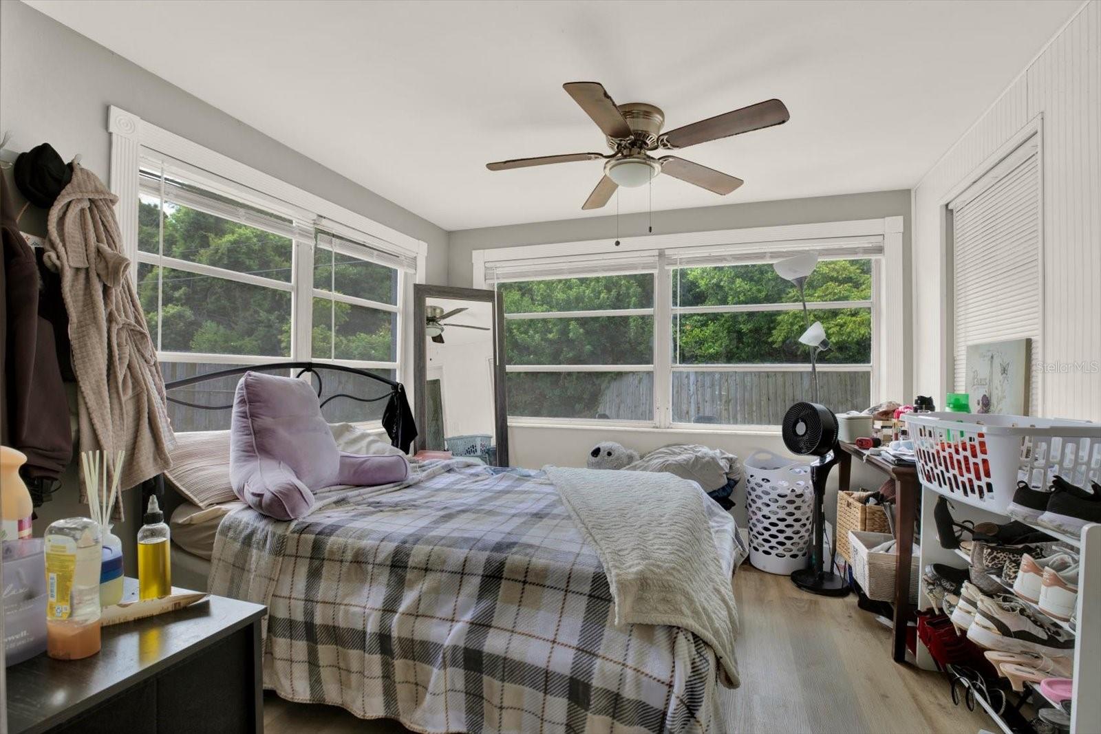 BEACON SQUARE - Residential