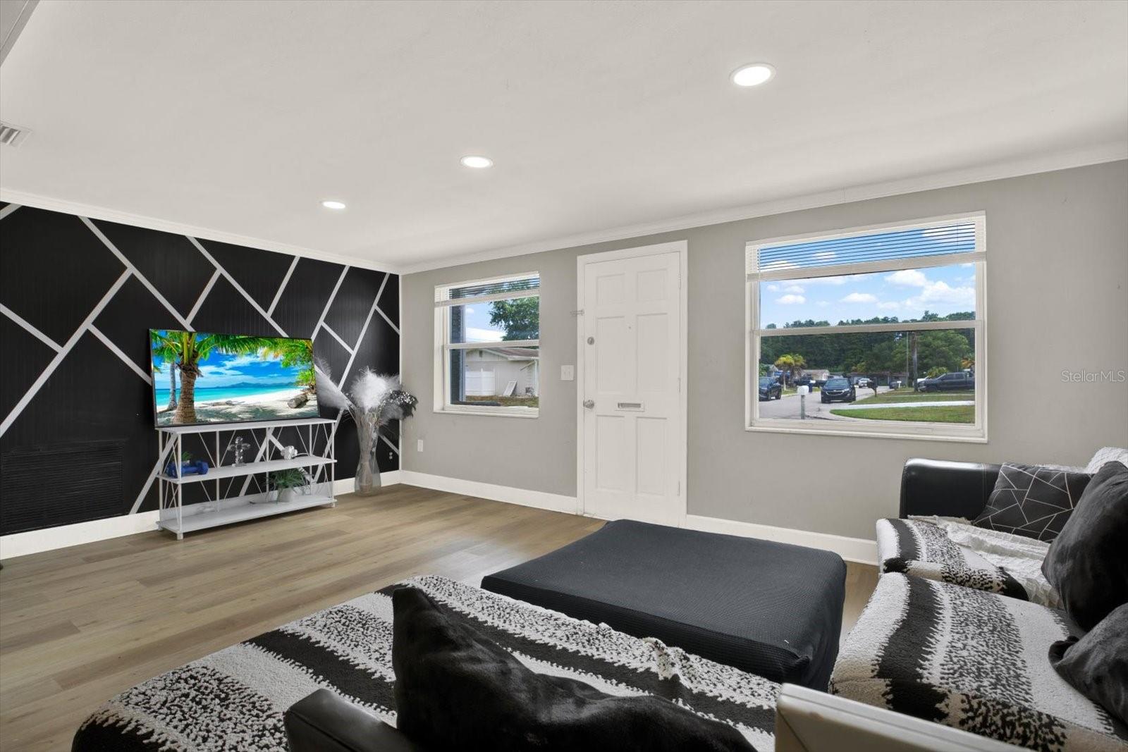 BEACON SQUARE - Residential