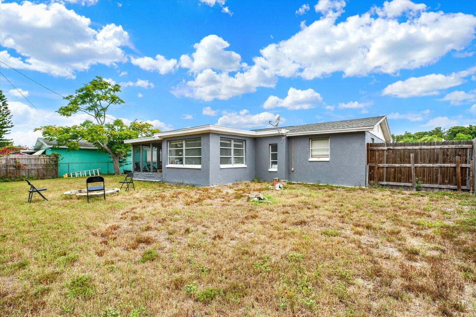 BEACON SQUARE - Residential