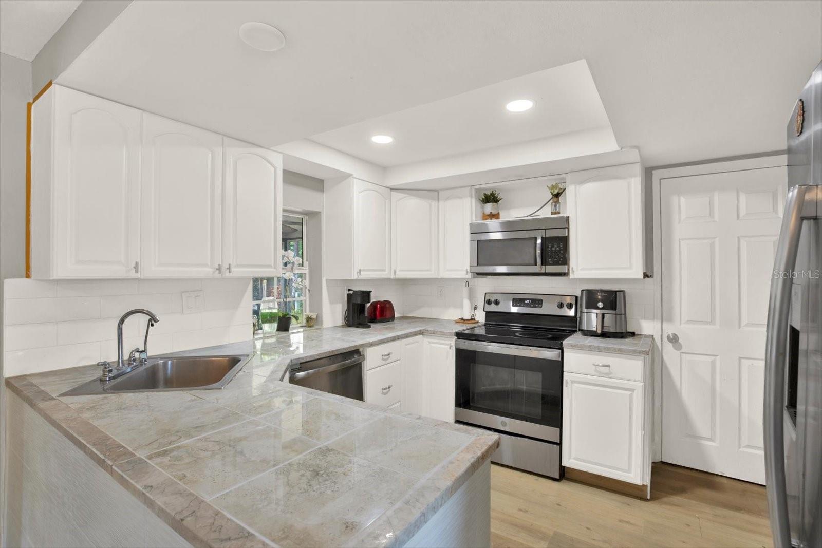 BEACON SQUARE - Residential