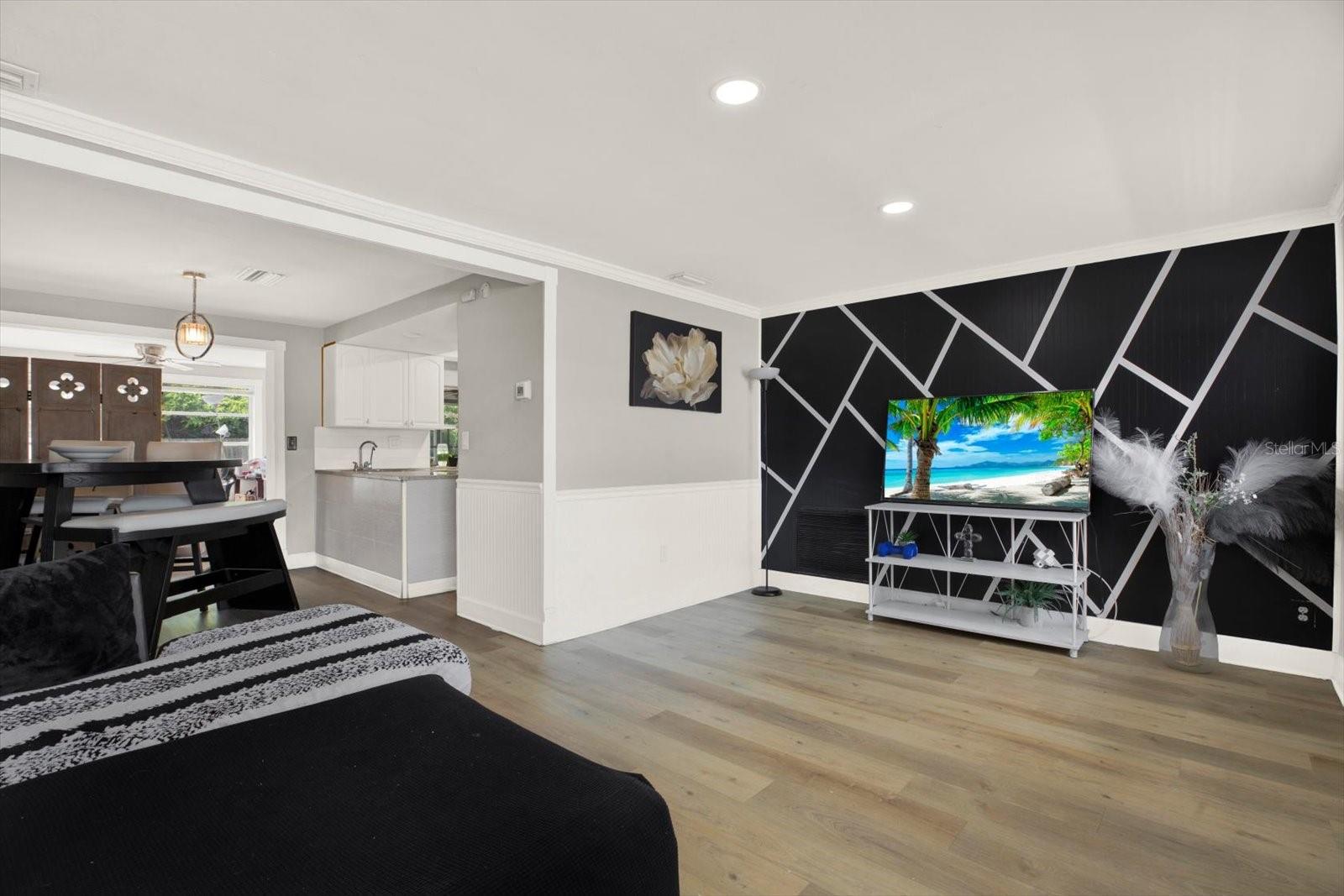 BEACON SQUARE - Residential
