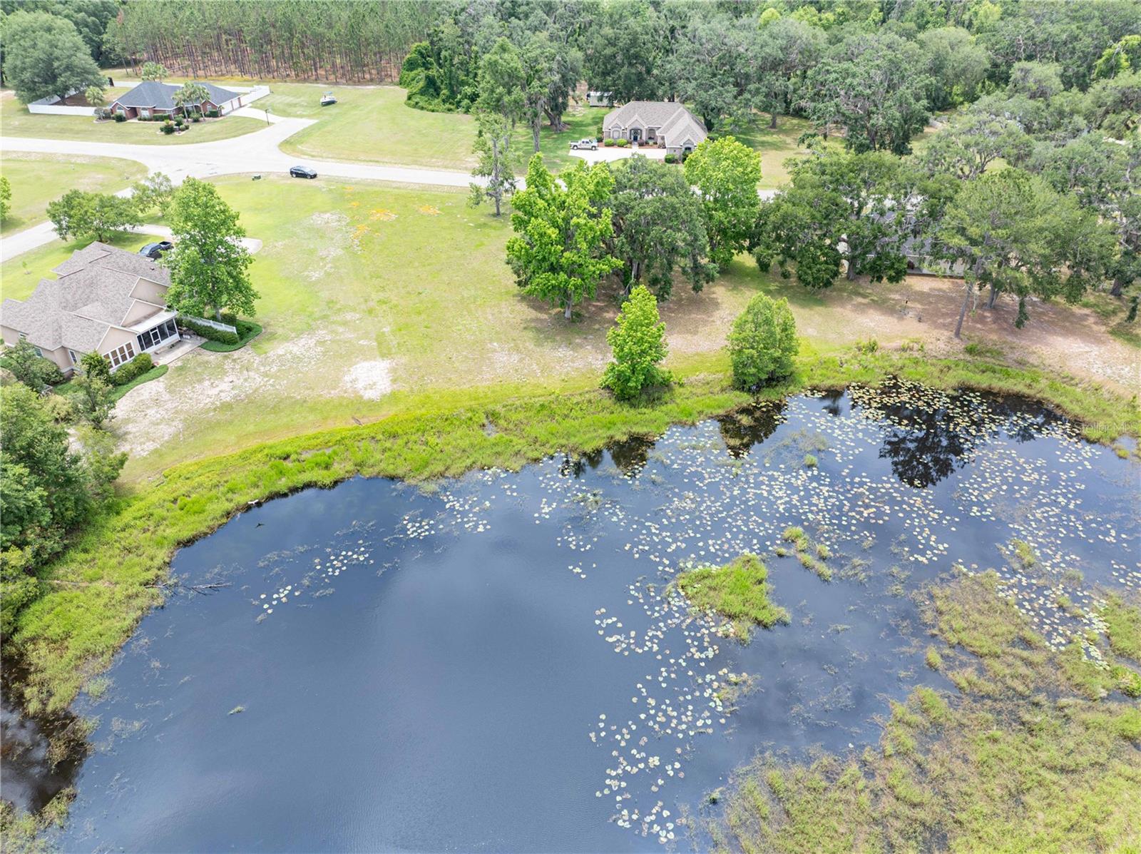LAKE LOUISE ESTATES - Residential
