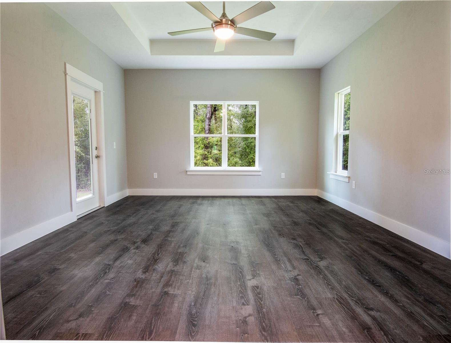 LAKE LOUISE ESTATES - Residential