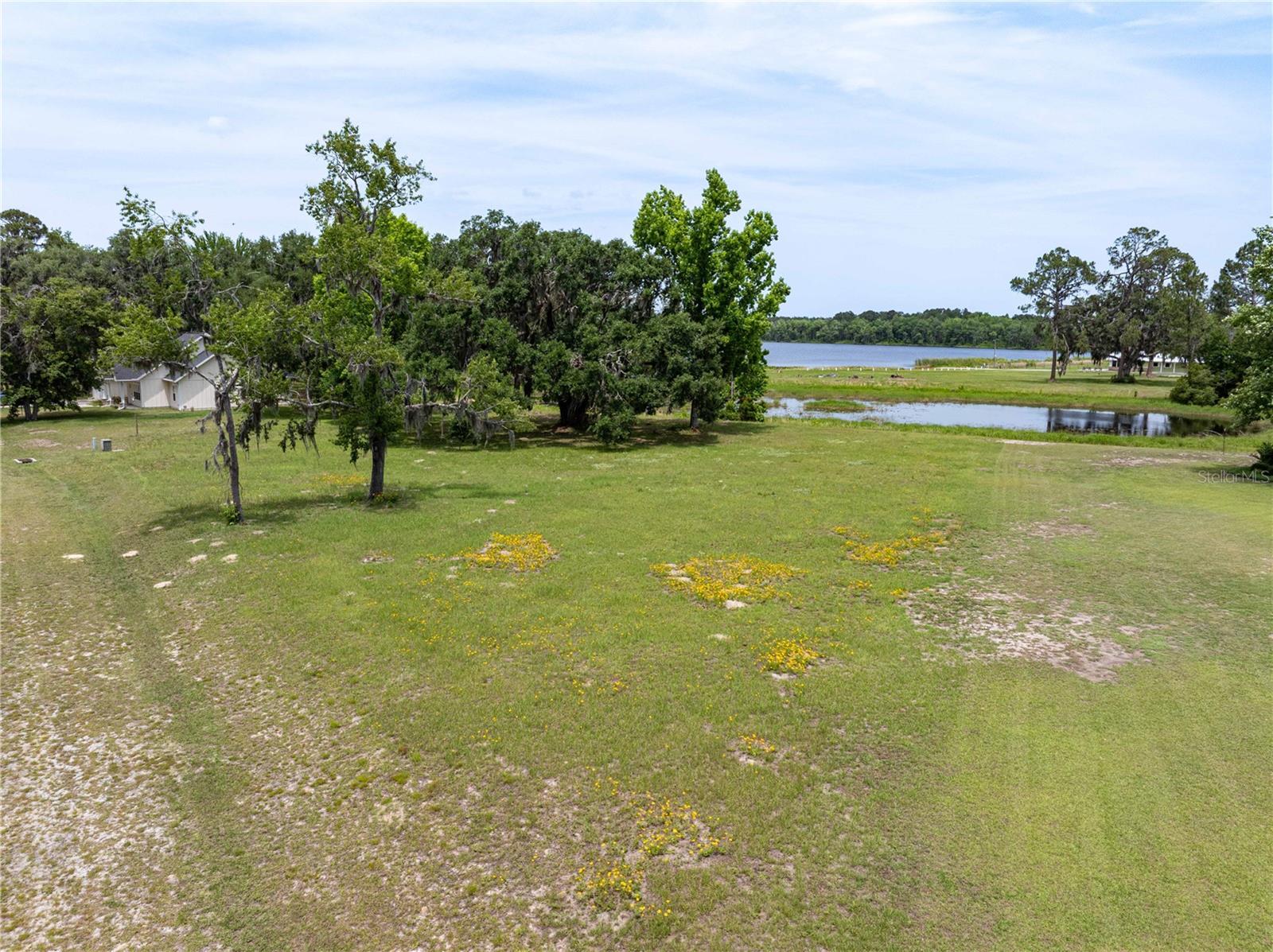 LAKE LOUISE ESTATES - Residential