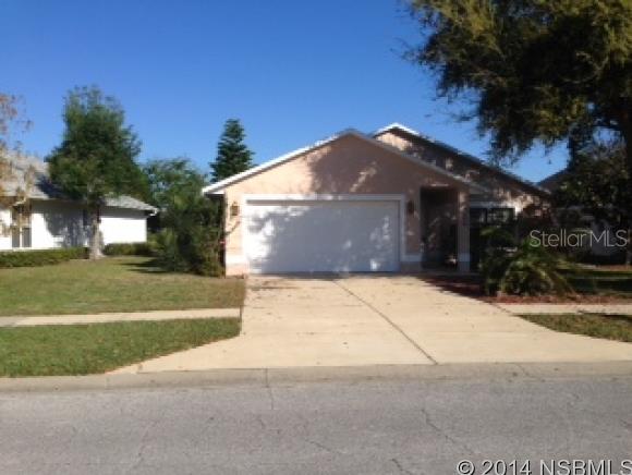 Nice home, well maintained, great community with community swimming pool,close to shopping and restaurants