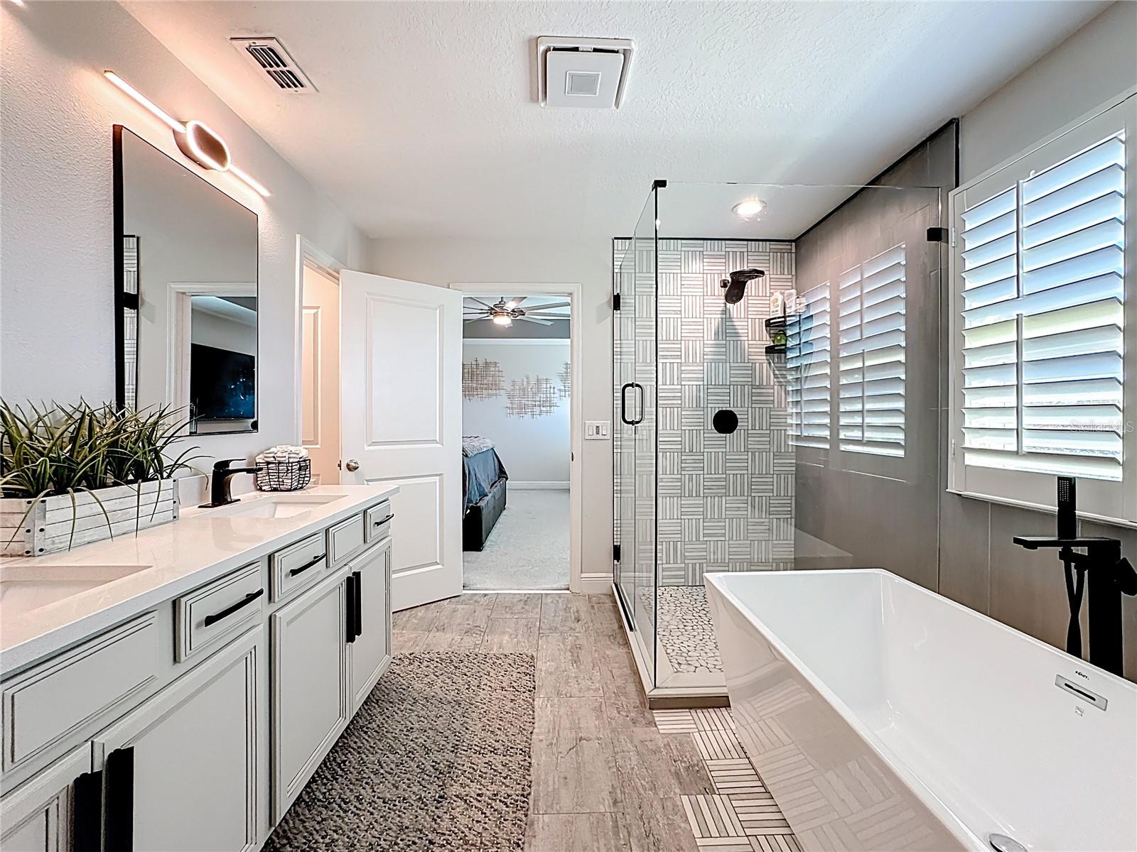 OAKLAND TRAILS - Residential Lease