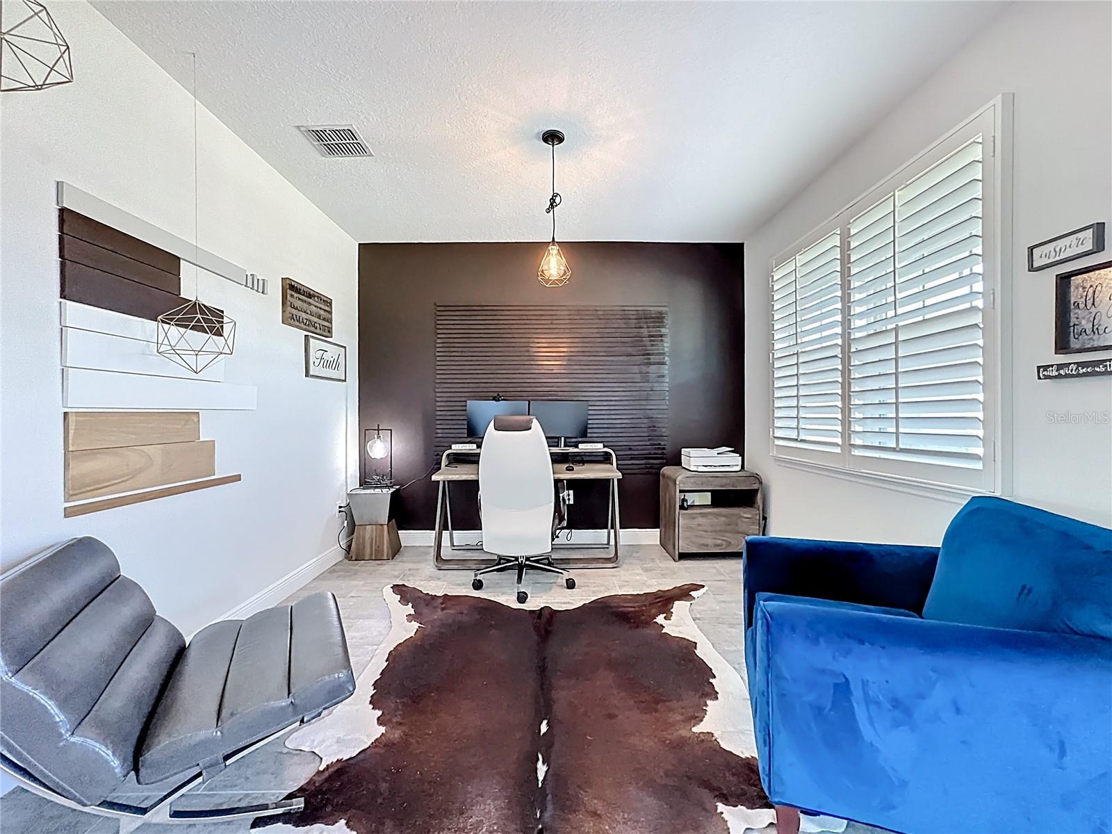 OAKLAND TRAILS - Residential Lease