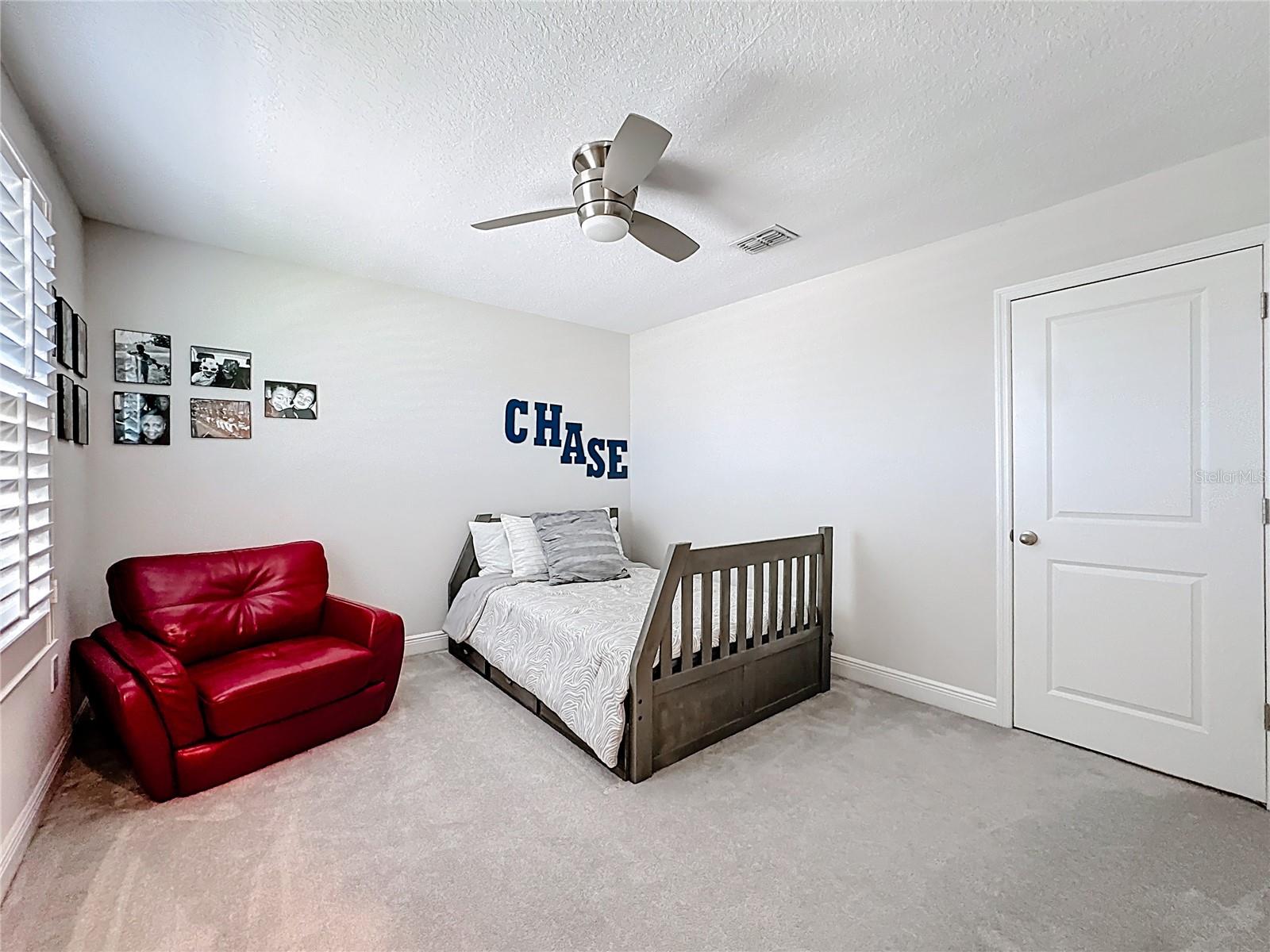 OAKLAND TRAILS - Residential Lease