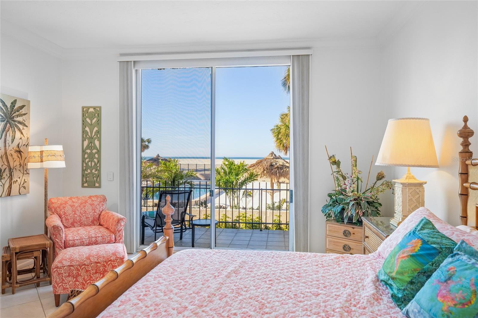 LIDO BEACH CLUB - Residential