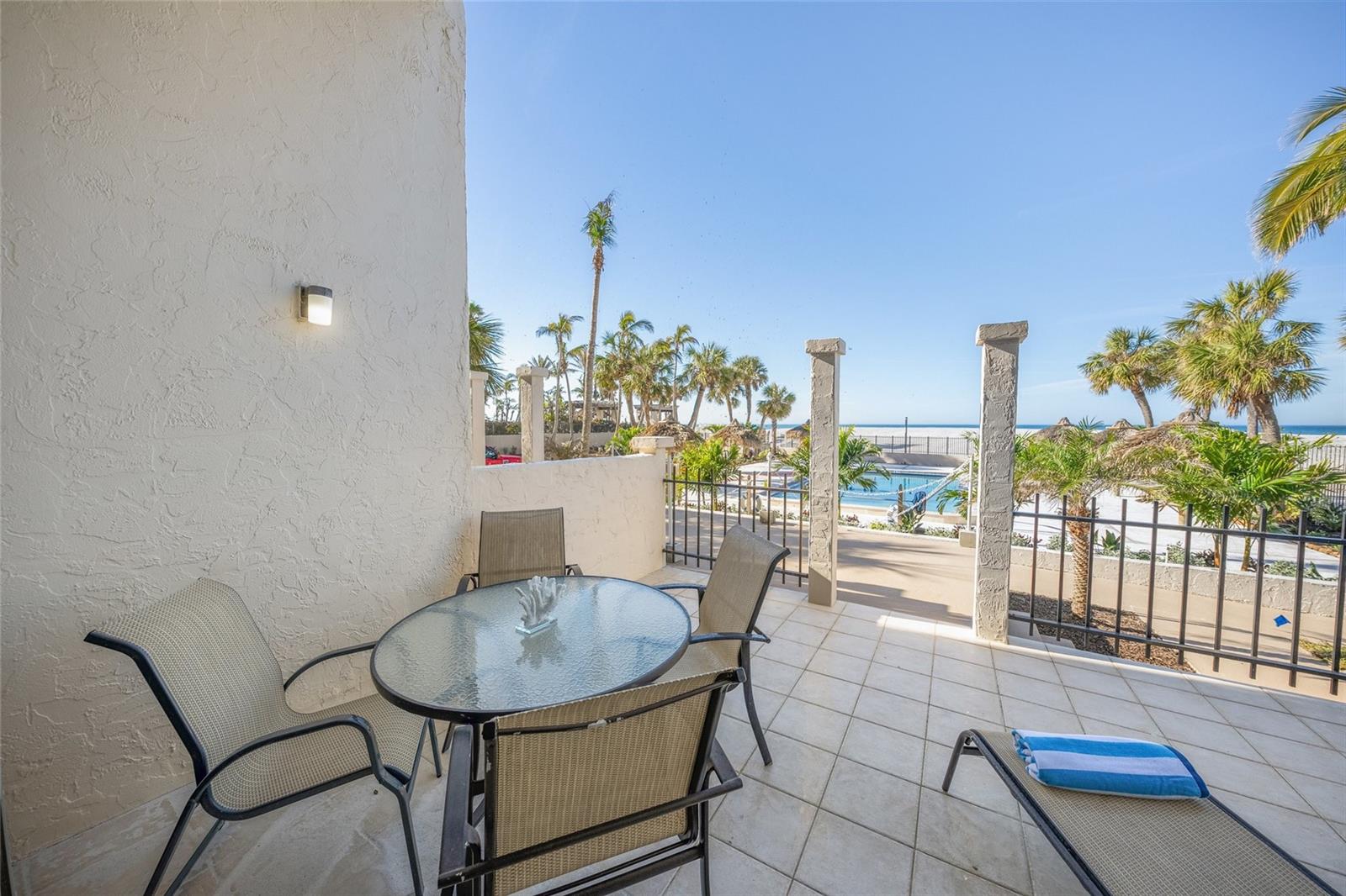 LIDO BEACH CLUB - Residential