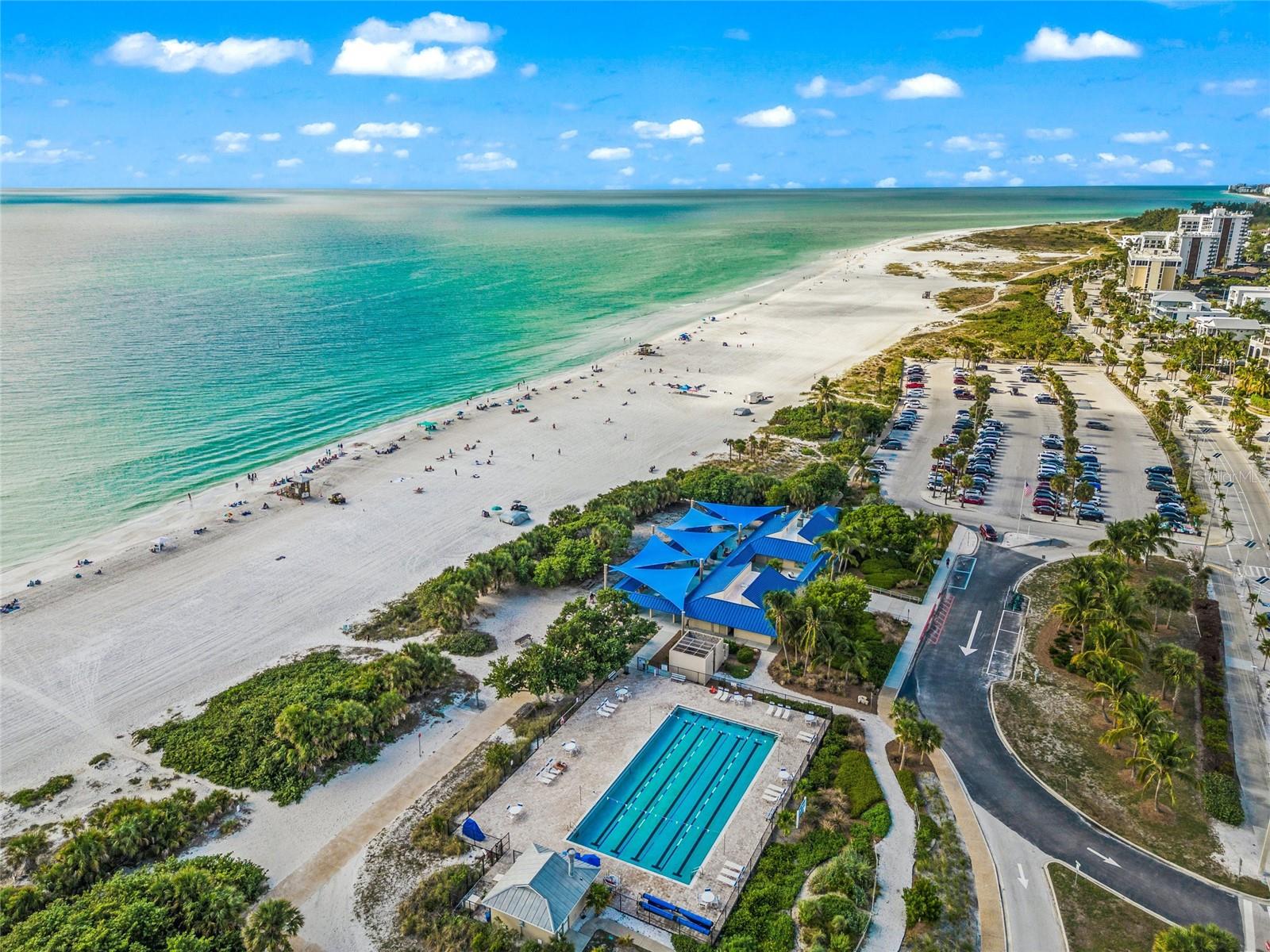 LIDO BEACH CLUB - Residential
