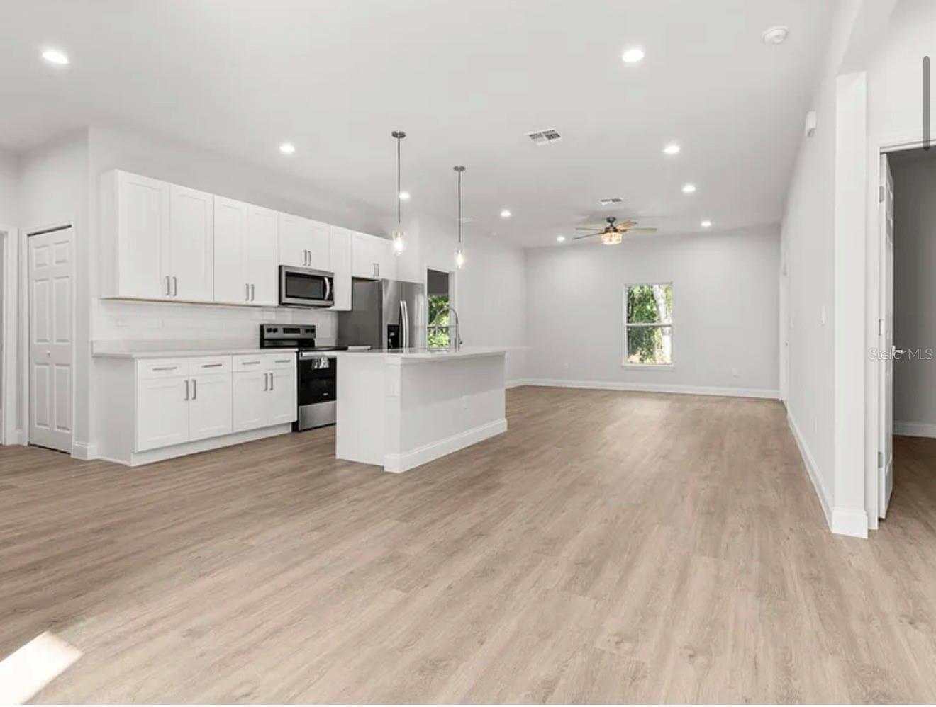 CITRUS SPGS UNIT 01 - Residential Lease