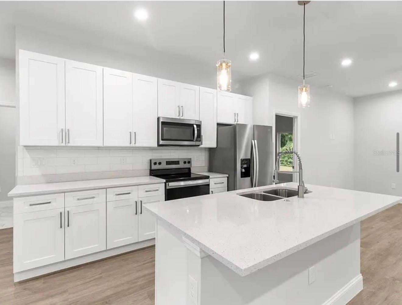 CITRUS SPGS UNIT 01 - Residential Lease